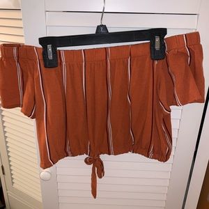 Off the shoulder cropped shirt